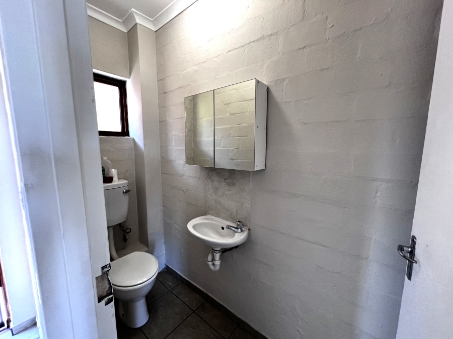 To Let 2 Bedroom Property for Rent in Parklands Western Cape